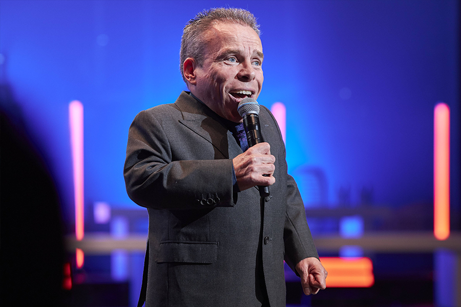 Warwick Davis